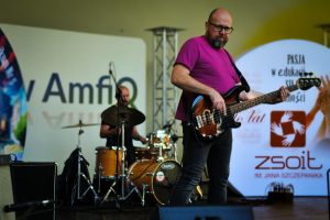 Amfq_122