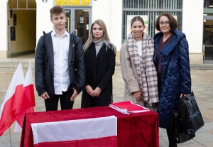Akcja &quot;Flaga narodowa w każdym polskim domu&quot;